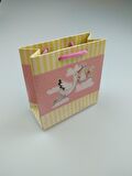 KARTON ÇANTA LEYLEKLİ PEMBE 11CM X 11CM - 1 ADET