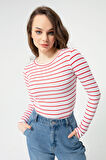 Kadın Beyaz-Kırmızı Fitilli Uzun Kollu Crop Bluz