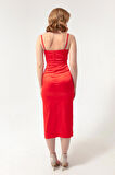Kadın Kırmızı İnce Askılı Yırtmaçlı Midi Saten Abiye Elbise