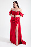 Kadın Kırmızı Kayık Yaka Yırtmaçlı Uzun Büyük Beden Saten Abiye Elbise