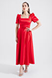 Kadın Kırmızı Kare Yaka Balon Kollu Midi Abiye Elbise