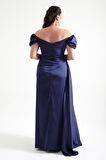 Kadın Lacivert Kayık Yaka Kuyruklu Uzun Saten Abiye & Mezuniyet Elbisesi