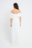 Kadın Beyaz Yaka Detaylı Yırtmaçlı Uzun Abiye Elbise