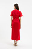 Kadın Kırmızı Düğüm Detaylı Midi Saten Elbise