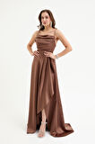 Kadın Kahverengi Volanlı Yırtmaçlı Saten Abiye & Mezuniyet Elbisesi