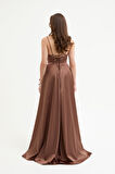 Kadın Kahverengi Volanlı Yırtmaçlı Saten Abiye & Mezuniyet Elbisesi