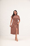 Kadın Kahverengi Aksesuar Detay Midi Elbise