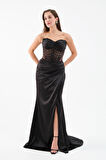 Kadın Siyah Straplez Boncuklu Uzun Saten Abiye Elbise