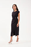 Kadın Siyah Bisiklet Yaka Aksesuar Detay Midi Elbise