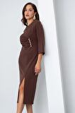 Kadın Kahverengi Düğme Detay Midi Davet Elbisesi
