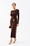 Kadın Kahverengi Büzgü Detaylı Uzun Kollu Elbise