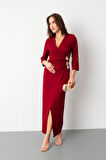 Kadın Bordo Kruvaze Yaka Aksesuar Detay Midi Elbise