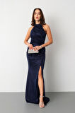 Kadın Lacivert Halter Yaka Yırtmaçlı Simli Uzun Abiye Elbise