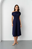 Kadın Lacivert Düşük Omuzlu Midi Boy Elbise