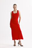 Yırtmaçlı Sırt Dekolteli Çapraz Askılı  Kolsuz Kare Yaka Viskon Elbise | 35781 Kırmızı