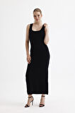 Yırtmaçlı Sırt Dekolteli Çapraz Askılı  Kolsuz Kare Yaka Viskon Elbise | 35781 Siyah