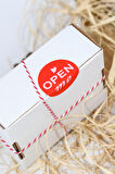 Open Me Kutu Kapatma Etiketi Kırmızı 50 mm Yuvarlak Yapışkanlı Sticker 100 Adet