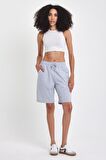 Kadın Rahat Kesim Beli Lastikli Mevsimlik Yumuşak Kumaş Cepli Gri Uzun Bermuda Şort