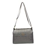SİA ÇANTA Kabartma Yazı Detaylı Çapraz Askılı  Üç Fermuarlı Gözlü Kullanışlı Şık Çanta