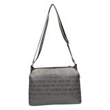 SİA ÇANTA Kabartma Yazı Detaylı Çapraz Askılı  Üç Fermuarlı Gözlü Kullanışlı Şık Çanta