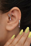 2 Adet Zirkon Kalpli Halka Piercing Tragus Helix Forward Kıkırdak Lob Daith (1 Adet 6 mm 1 Adet 8 mm)