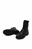 CASTLE BLACK CB52682 SİYAH KADIN BAĞLI FERMUARLI POSTAL BOT