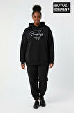 Kadın Büyük Beden Kapüşonlu El yazılı Brooklyn Baskılı Rahat Kalıp Sweatshirt SPR26BSWK958