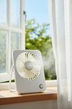 Makaron Serisi Katlanabilir Mini Fan Beyaz – Şarj Edilebilir Taşınabilir Fan 17,8 Cm