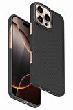 Fuchsia iPhone 16 Pro Max Uyumlu Manyetik Şarj Özellikli Lens Standlı Kevlar Telefon Kılıfı
