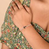 Zirkon Taşlı Pırlanta Montür Asansörlü Alttan Ayarlı Siyah Taşlı Su Yolu Haç Gümüş Bileklik