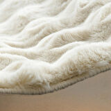 Rex Tavşanı Bubble Post Yuvarlak Halı Krem