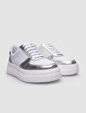 %100 Hakiki Deri Beyaz Bağcıklı Kadın Sneaker