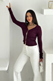 Kadın Düğme Detaylı Fit Triko Bluz – Zarif & Modern Stil