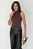 Kadın Kolsuz Boğazlı Basic Body – Sleek Core