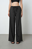 Kadın Düz Renk Kumaş Bol Paça Beli Lastikli Pantolon