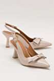 Kadın Fiyonk Tokalı Sivri Burun Arkası Açık 8 Cm Topuklu Ayakkabı BEJ