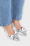 Kadın Fiyonk Tokalı Sivri Burun Arkası Açık 8 Cm Topuklu Ayakkabı GÜMÜŞ