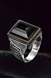 Erkek Gümüş Yüzük - Siyah Zirkon Taşlı Yanı Zirkon Taşı Detaylı 925 Ayar Erkek Yüzük