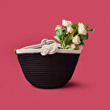 Kurdeleli Örgü Saksı - Siyah / Beyaz - 19x22x22 cm