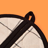 Trallies Tutaç - Ekru / Siyah - 20x20 cm