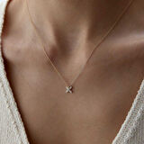 Taşlı Mini Çiçek Kolye