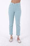 Paçaları Dikişsiz ve Yüksek Belli Cepli Astarsız Kadın Kot Pantolon Mom Fit Jean Aqua Mavi Denim