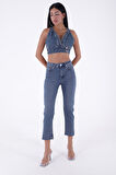 Cepleri ve Paçaları Taş Detaylı Yüksek Belli Mom Fit Kadın Kot Pantolon Jean Orta Mavi Tintli Denim