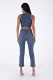 Cepleri ve Paçaları Taş Detaylı Yüksek Belli Mom Fit Kadın Kot Pantolon Jean Orta Mavi Tintli Denim