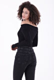 Paçaları Taşlı ve Yırtmaçlı Cepli Yüksek Belli Mom Fit Kadın Jean Kot Pantolon Düz Antrasit Denim