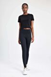 DeFactoFit Crop Bisiklet Yaka Sporcu Basic Düz Kısa Kollu Tişört A2430AX24SPBK81