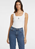 Guess Jeans Kare Yaka Baskılı Beyaz Kadın T-Shirt Guess Jeans Kadın Top