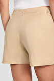 ISABEAU LININ SHORT