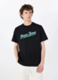 Guess Jeans Bisiklet Yaka Desenli Siyah Erkek T-Shirt M5GI54K8FQ4JBLK GJ SS CN REG 1981