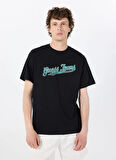Guess Jeans Bisiklet Yaka Desenli Siyah Erkek T-Shirt M5GI54K8FQ4JBLK GJ SS CN REG 1981